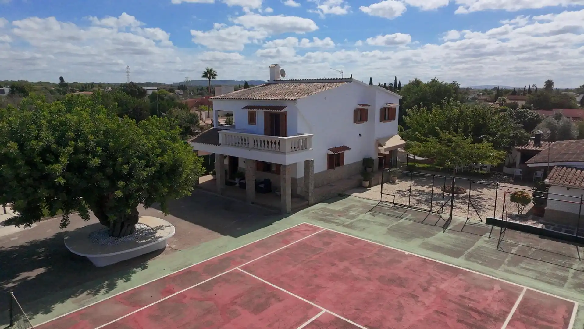 Vista exterior de Casa o xalet en venda en Marratxí amb Aire condicionat, Calefacció i Jardí privat