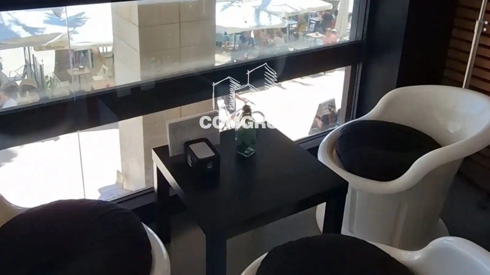 Local en traspaso en Badalona con Aire acondicionado y Amueblado