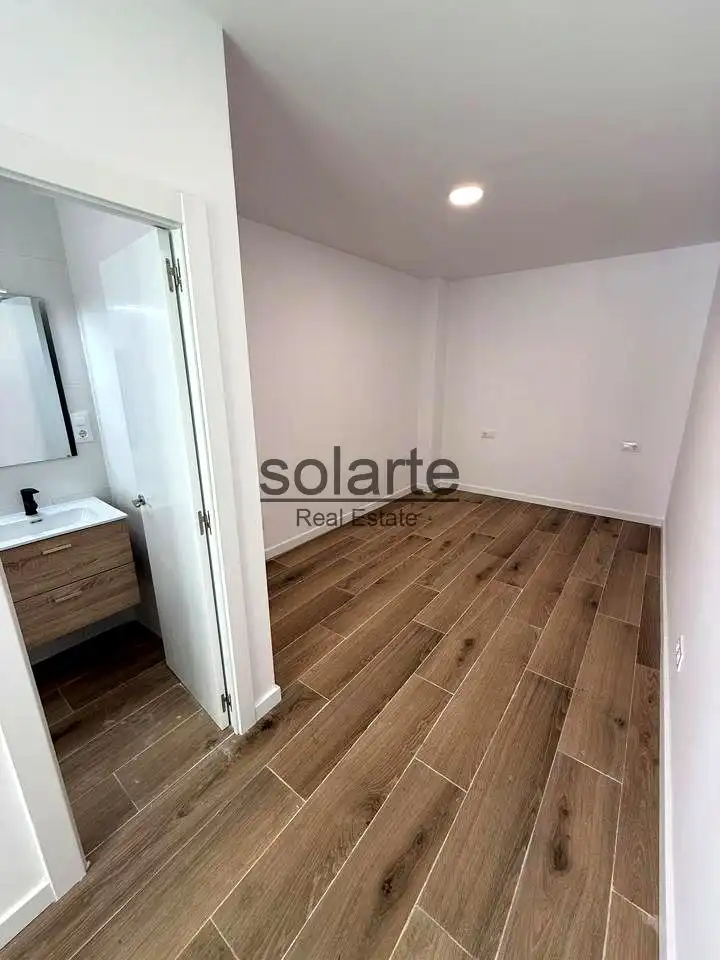 Planta baixa en venda en L'Hospitalet de Llobregat amb Parquet i Terrassa