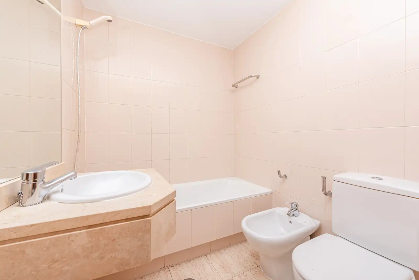Flat with lift for sale in Ciudad Lineal, imagen 9