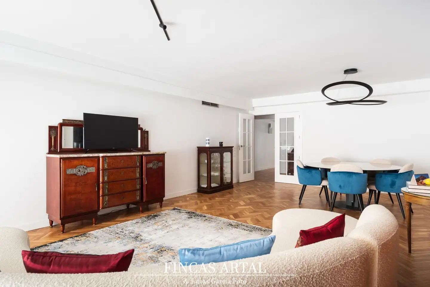 Sala d'estar de Pis en venda en Zaragoza amb Aire condicionat, Calefacció i Parquet