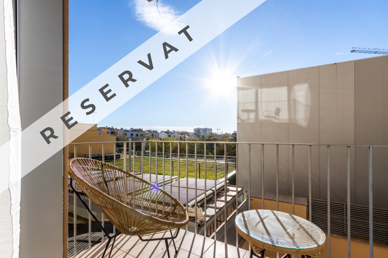 Vista exterior de Piso en venta en Terrassa con Calefacción, Parquet y Balcón