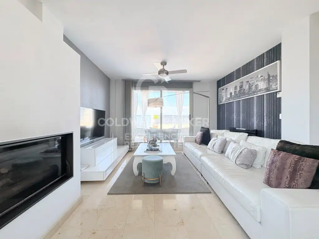Sala d'estar de Casa adosada en venda en Burriana / Borriana amb Jardí privat, Terrassa i Piscina