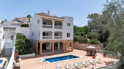 Detached house with pool for sale in Hipódromo - Cerrado del Águila