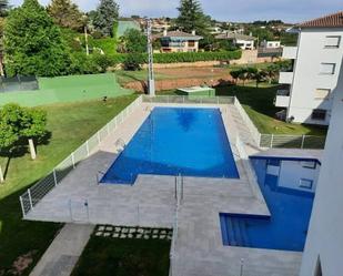 Swimming pool of Flat for sale in Albelda de Iregua  with Terrace, Swimming Pool and Balcony