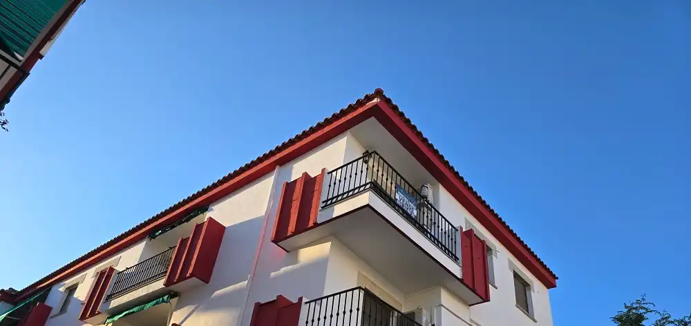 Außenansicht von Wohnung zum Verkauf in Brozas mit Klimaanlage, Terrasse und Möbliert