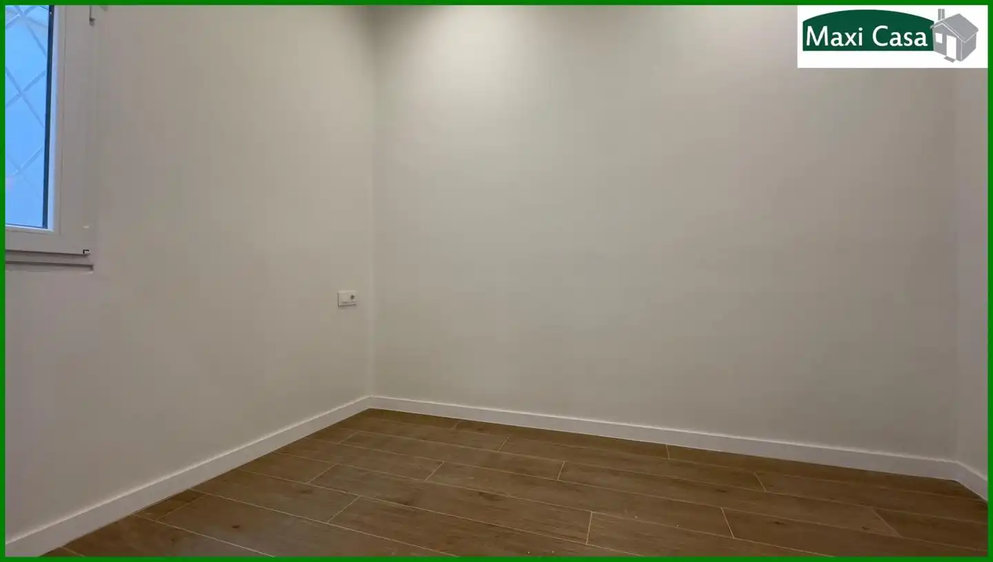 Planta baja en venta en Barcelona con Aire acondicionado y Calefacción