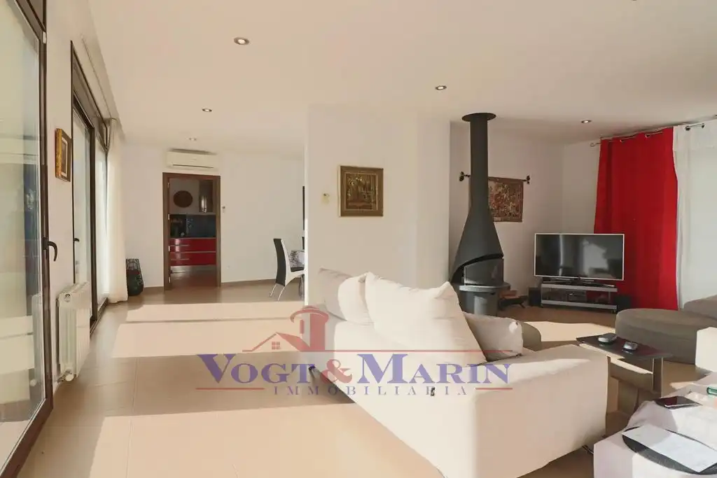 Casa amb terrassa en venda a Carrer Xaloc, imagen 3