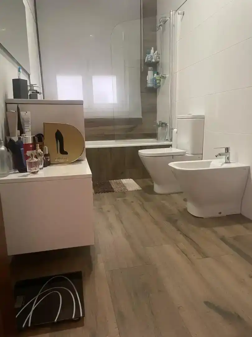 Baño de Piso en venta en Outes con Balcón
