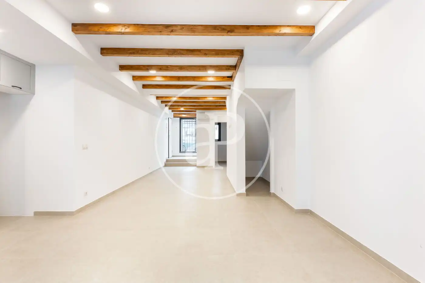 Loft zum Verkauf in Valencia mit Klimaanlage, Heizung und Terrasse