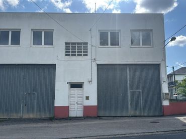 Nau industrial de lloguer a Avenida de Razo