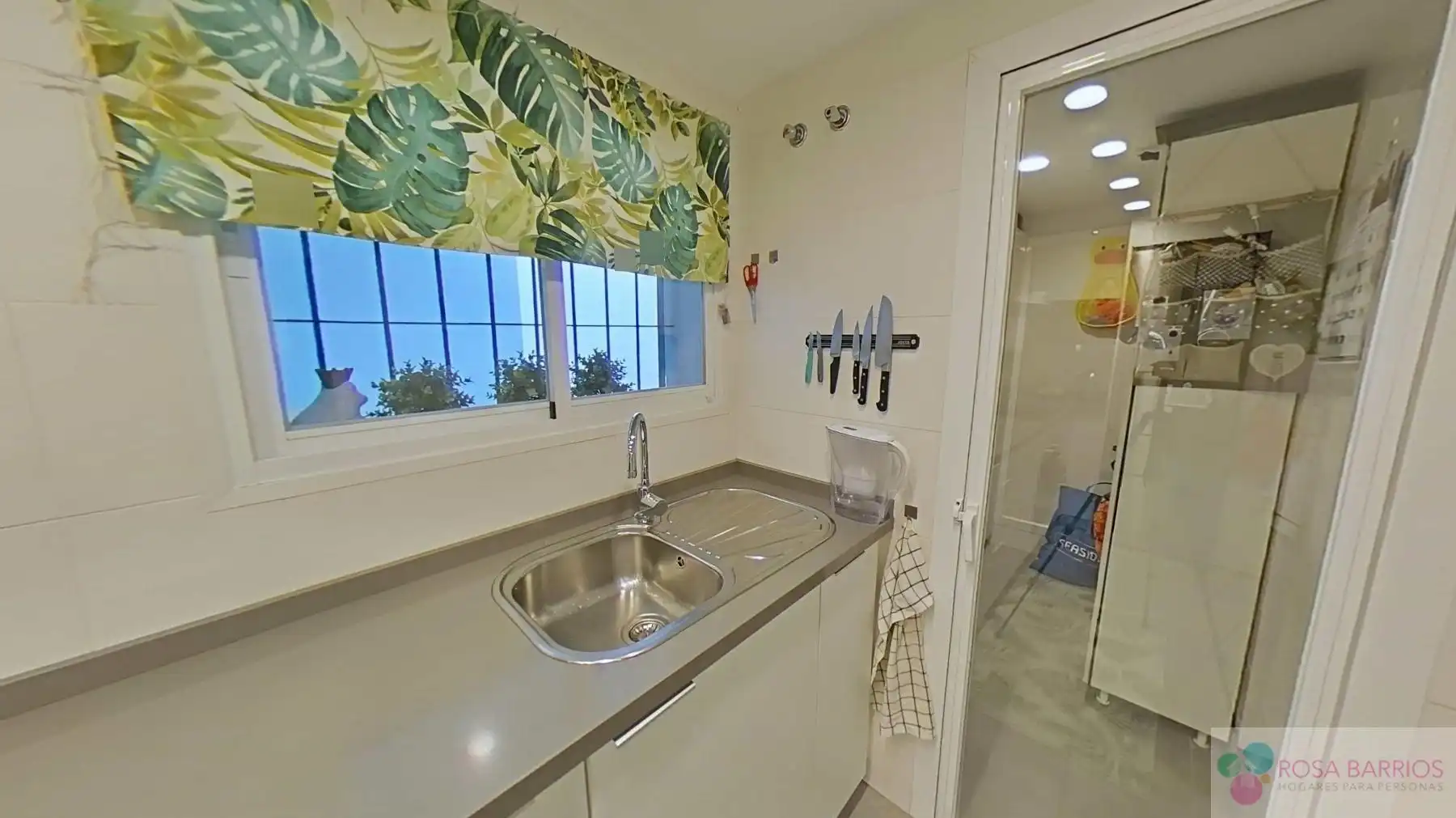 Cocina de Piso en venta en Marbella con Terraza y Piscina comunitaria