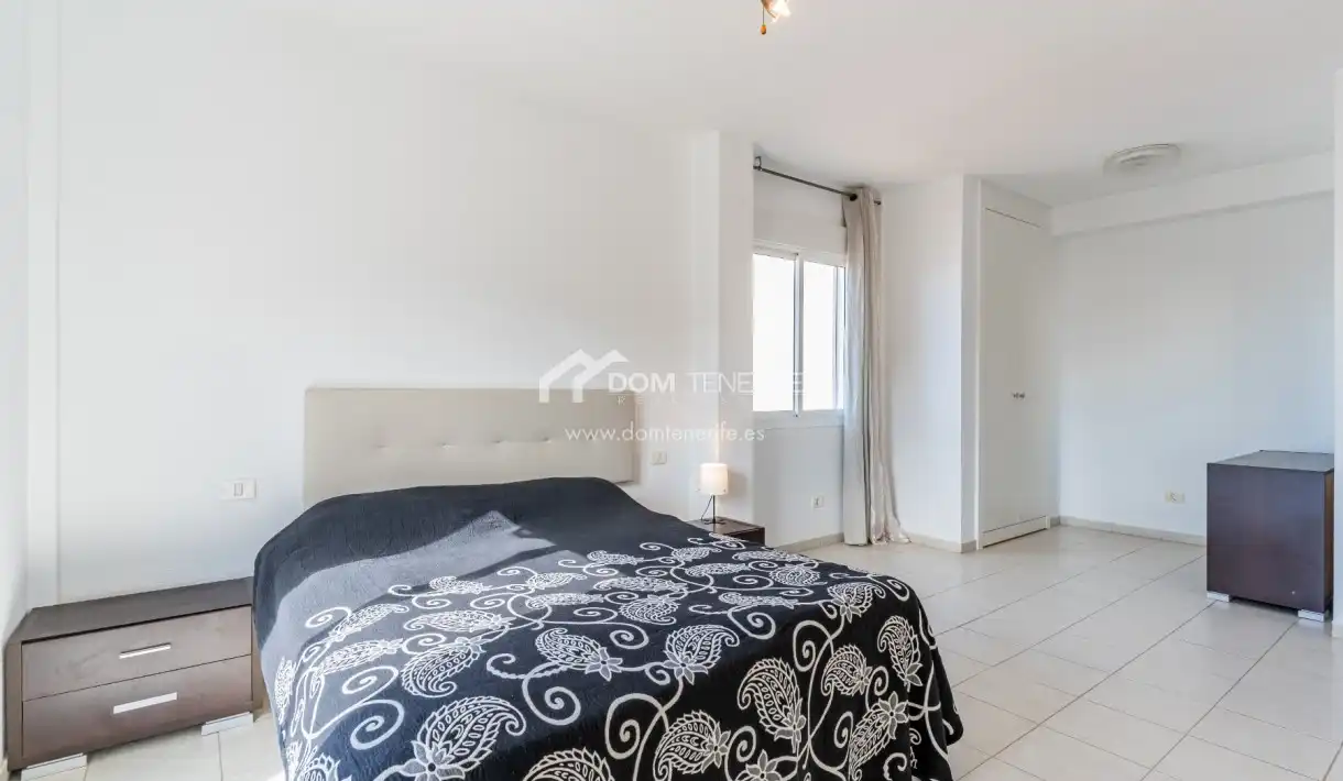 Habitación de Casa o chalet de alquiler en Adeje con Terraza, Amueblado y Horno