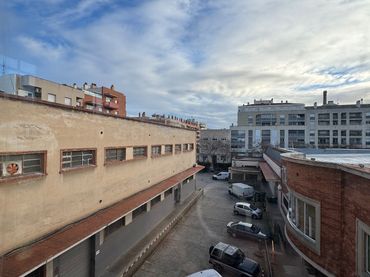 Oficina de lloguer a Avinguda de Barberà 236