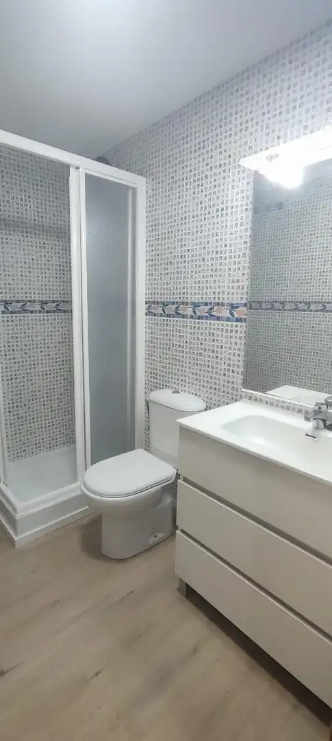 Badezimmer von Wohnung zur Miete in Albal mit Klimaanlage, Heizung und Terrasse