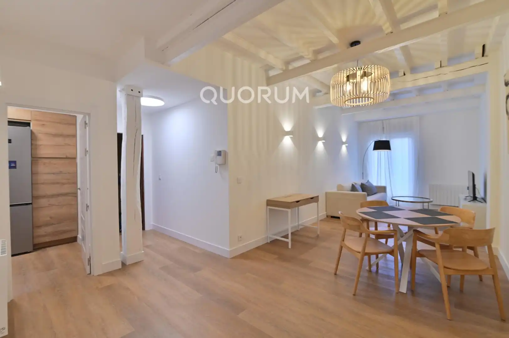 Sala de estar de Piso de alquiler en Bilbao  con Balcón