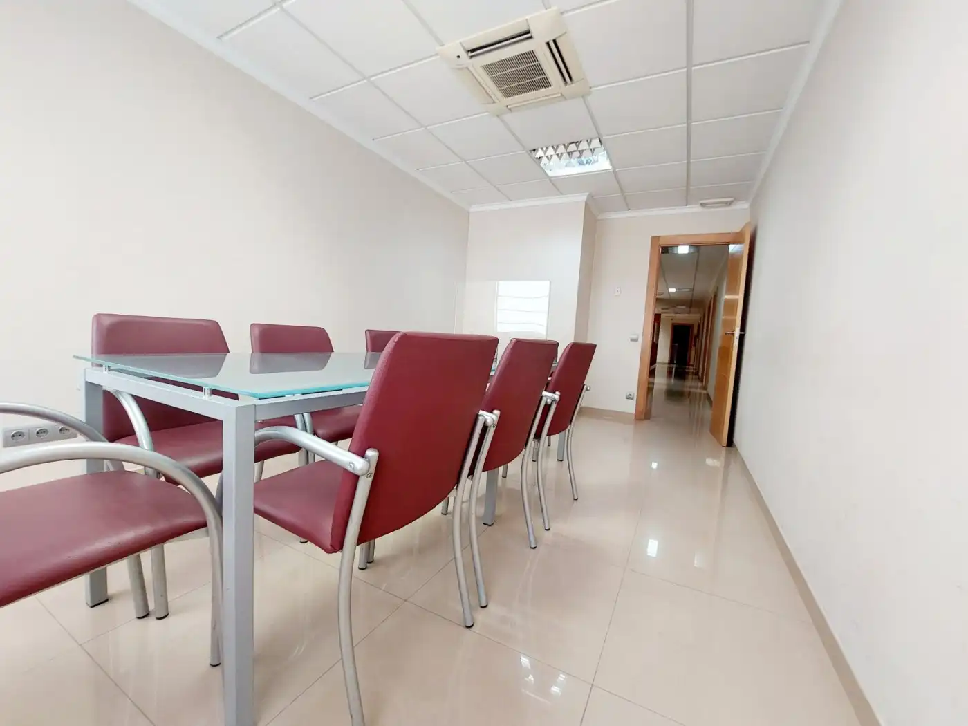 Office for sale in Amposta  with Air Conditioner and Furnished