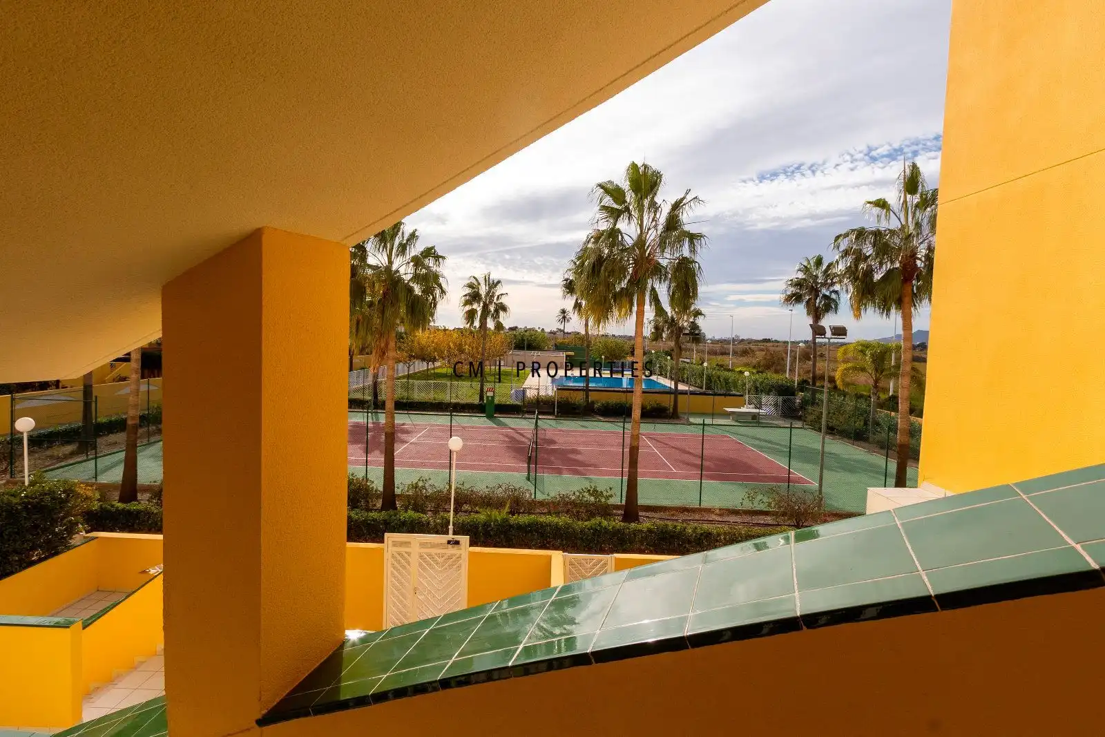 Attic for rent in Salines, de Les, Corinto - Almarda