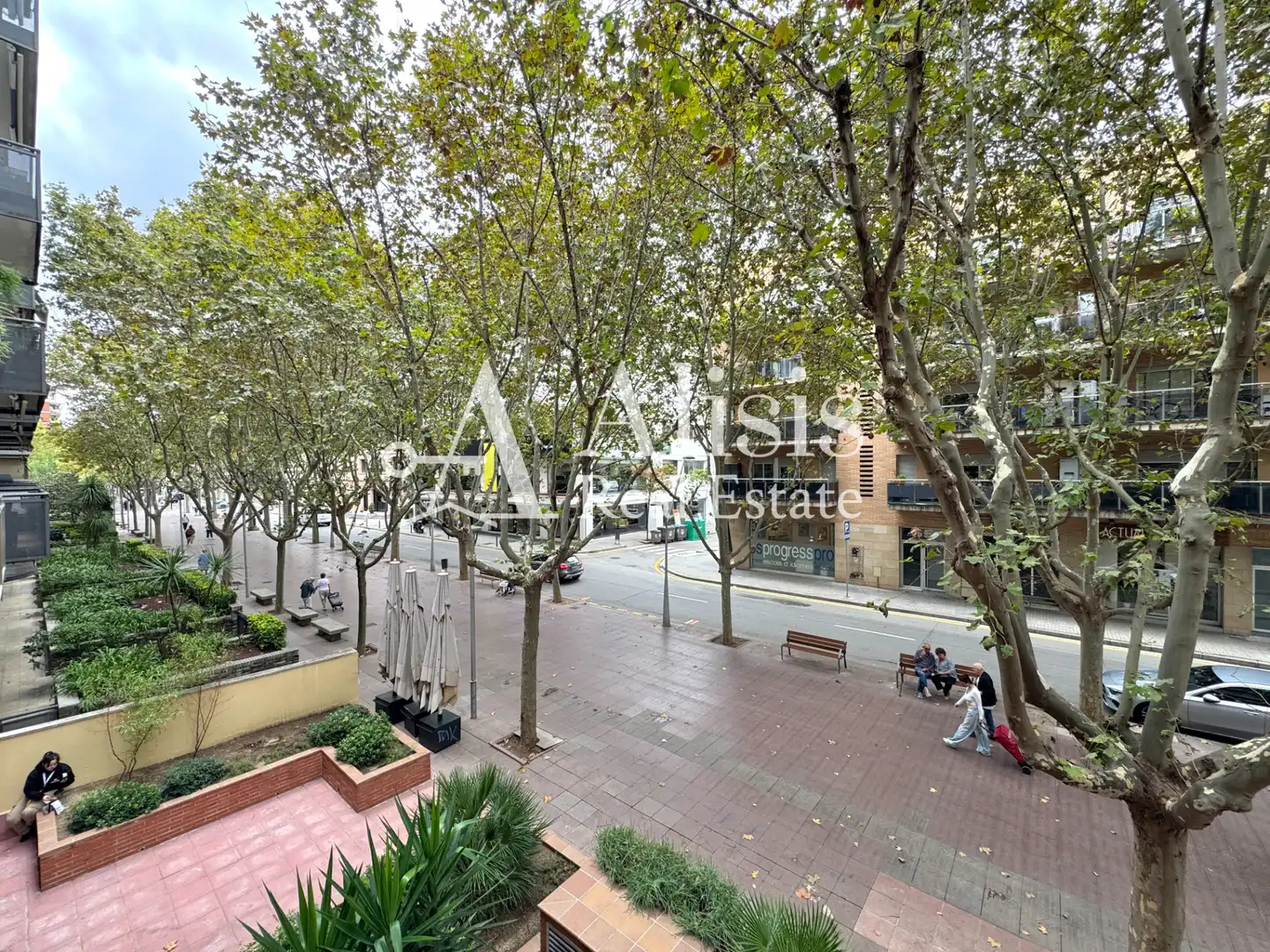 Vista exterior de Oficina de alquiler en Molins de Rei, Barcelona