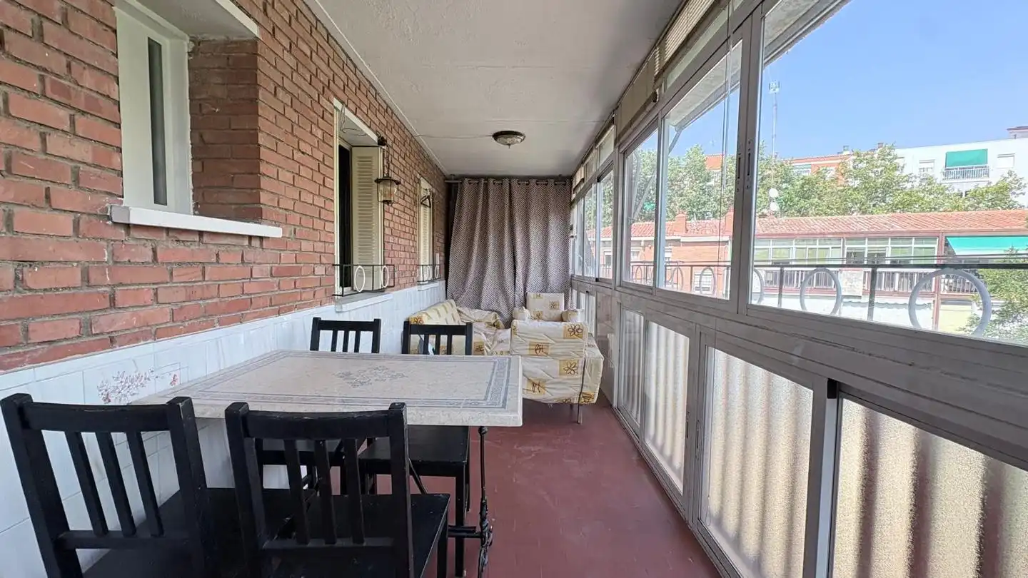 Wohnung zur Miete in Calle Ronda Ancha, Pryconsa - Juan de Austria