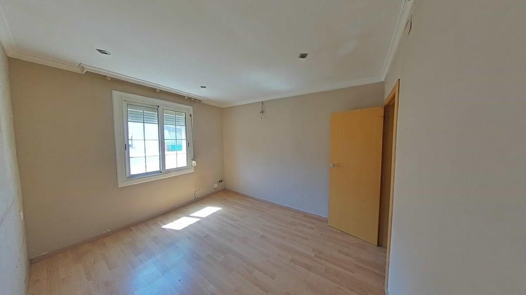 Bedroom of Flat for sale in Badalona  with Air Conditioner