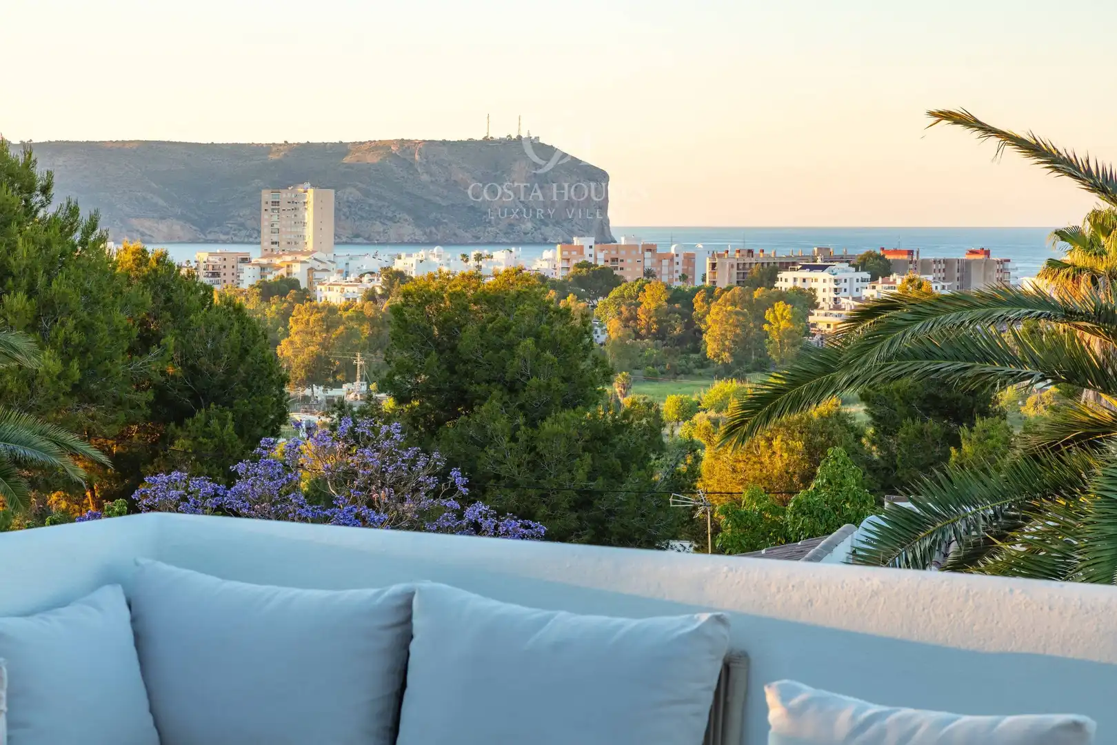 Terrace of Houses for sale in Jávea / Xàbia  with Air Conditioner, Heating and Private garden