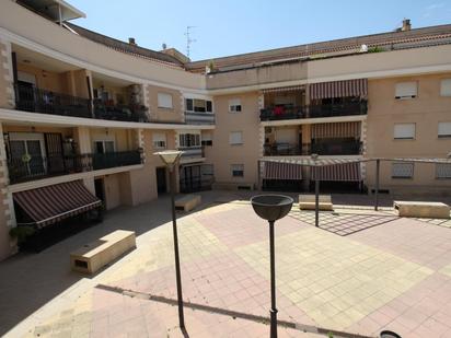 Vista exterior de Pis en venda en Carcaixent amb Terrassa