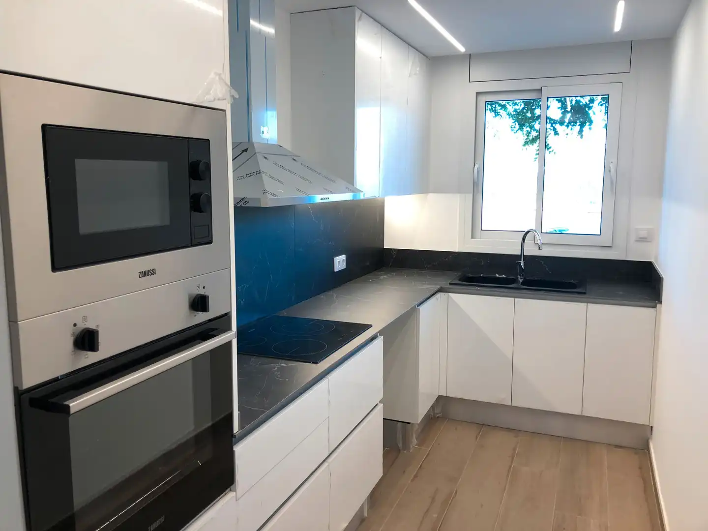 Kitchen of Flat for sale in Les Franqueses del Vallès  with Air Conditioner and Balcony