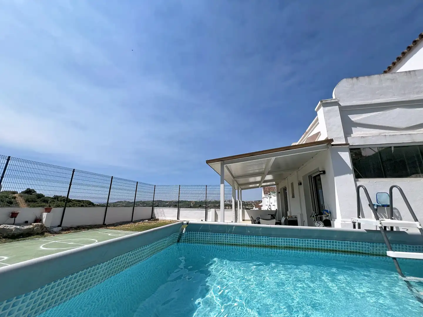 Piscina de Casa o xalet en venda en Casares amb Aire condicionat, Jardí privat i Terrassa