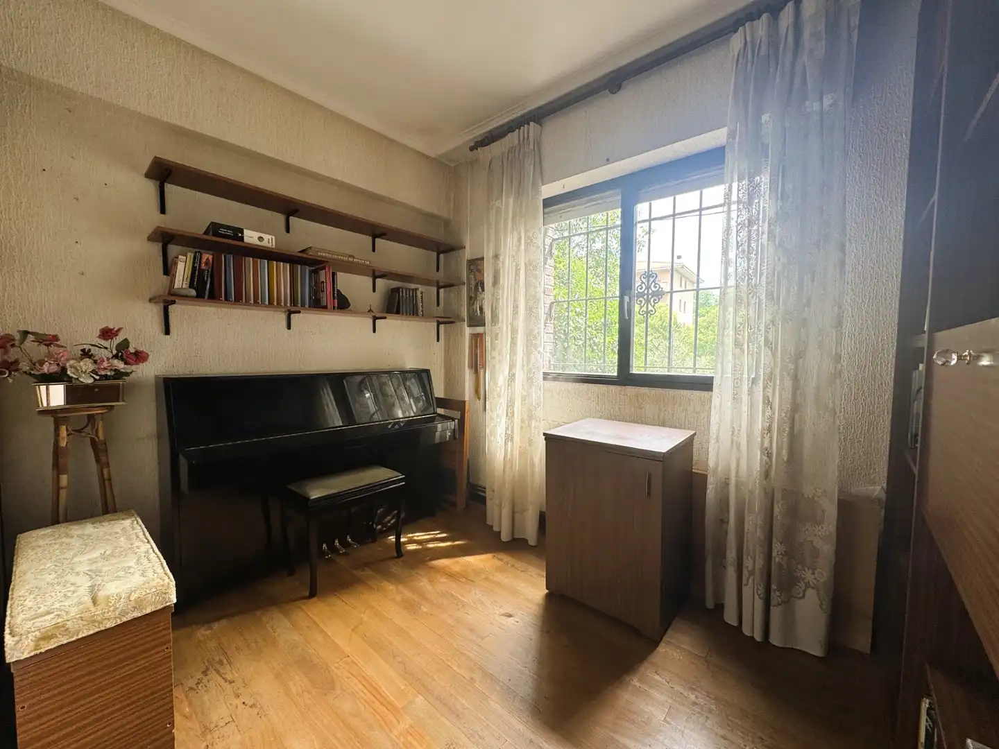 Habitación de Piso en venta en Getxo  con Calefacción, Parquet y Terraza