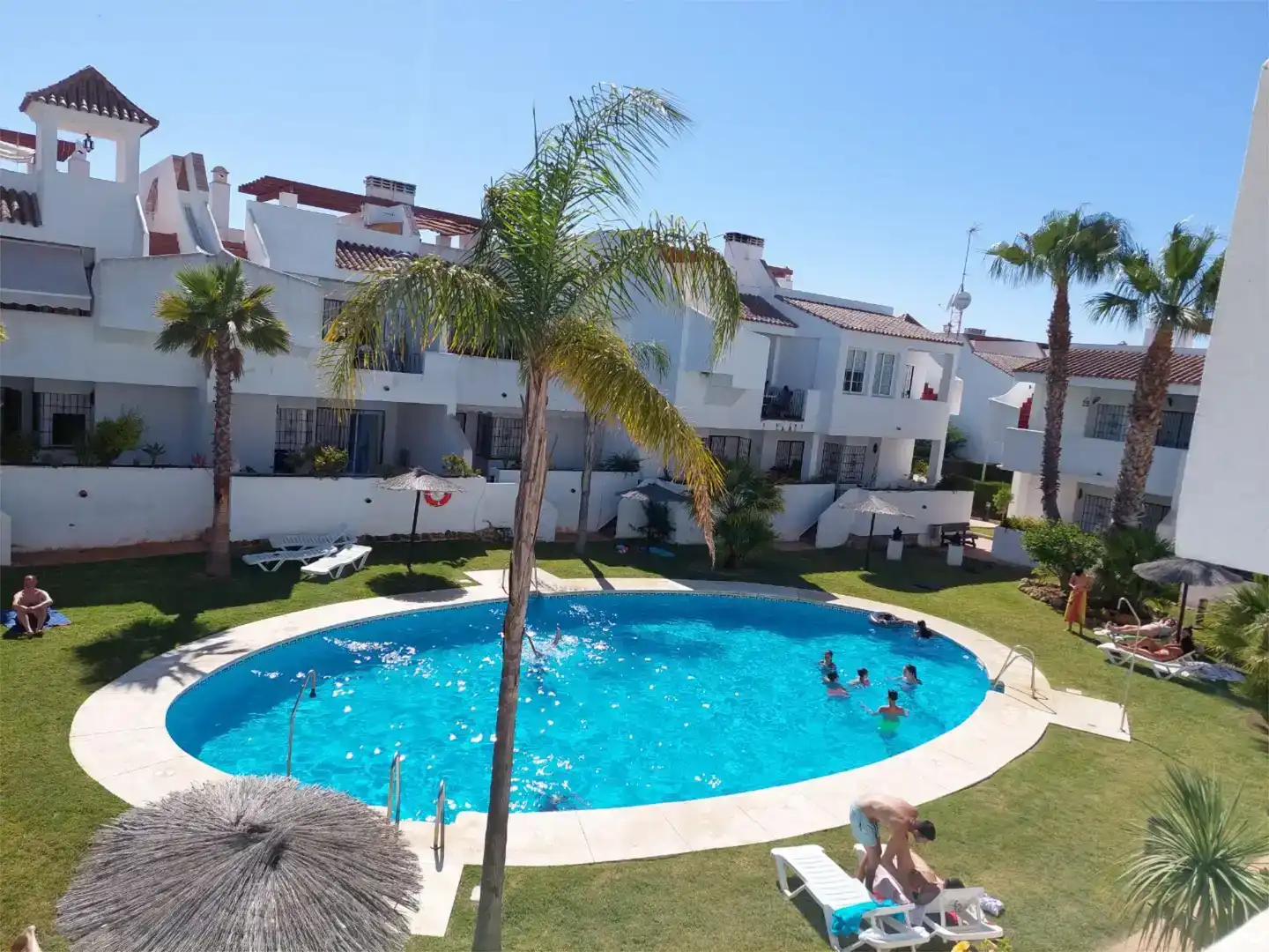 Exterior view of Flat for rent in Islantilla  with Air Conditioner, Private garden and Storage room