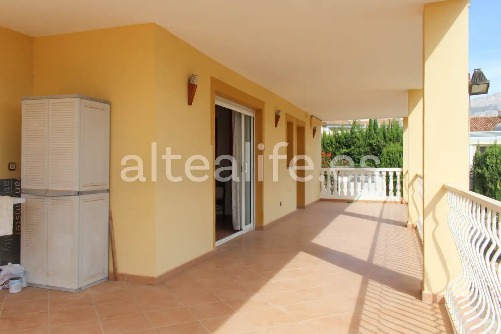 Haus oder Chalet zum Verkauf in La Nucia mit Privatgarten, Terrasse und Abstellraum