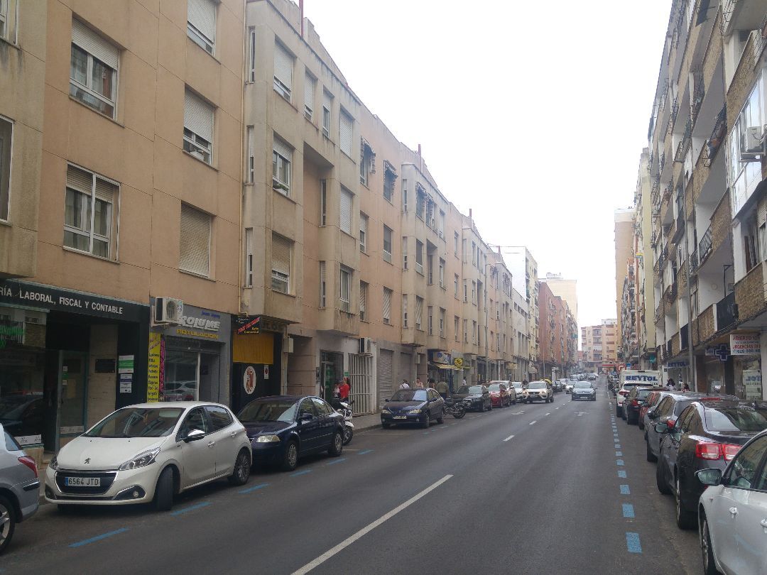 Vista exterior de Garatge de lloguer en Mérida