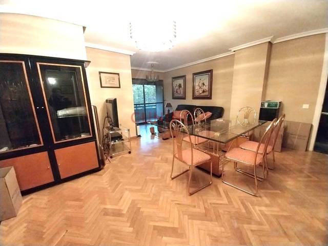 Piso en Venta en Casco Antiguo