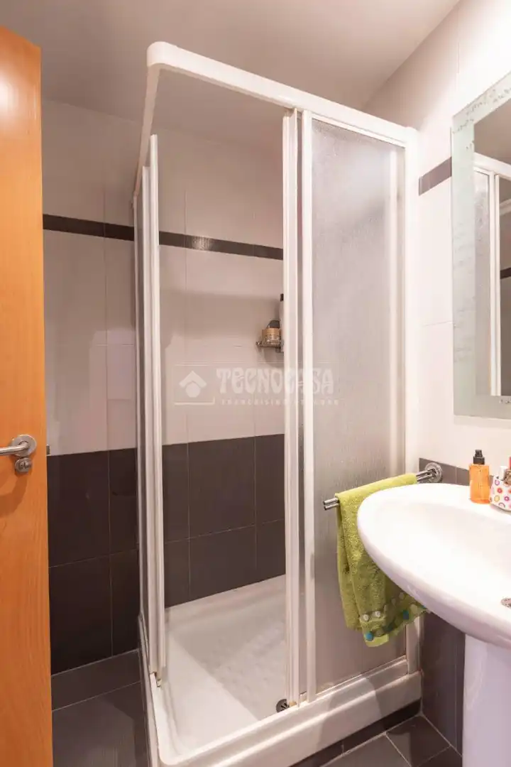 Bathroom of Flat for sale in Valencia
