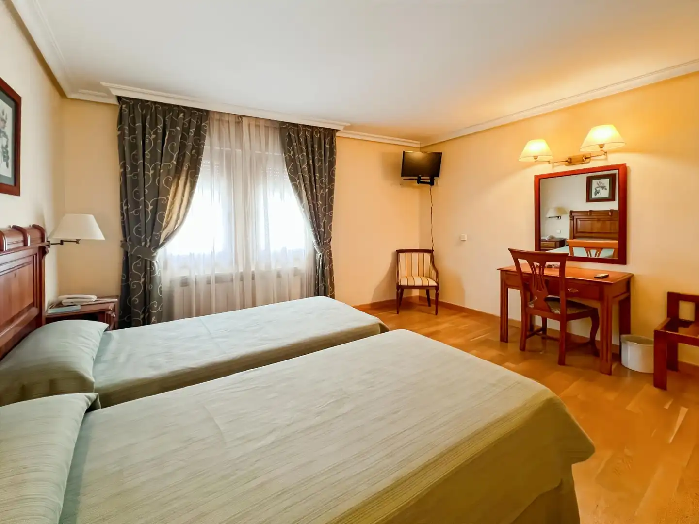 Bedroom of Country homes for sale in Buitrago del Lozoya  with Air Conditioner and Alarm