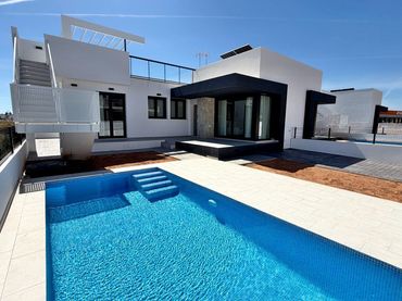 Maison avec piscine à vendre à Partida Barranquets, Carrer 52 2