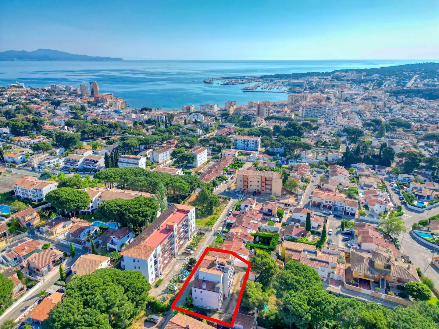 Vista exterior de Apartamento en venta en L'Escala con Aire acondicionado, Terraza y Amueblado