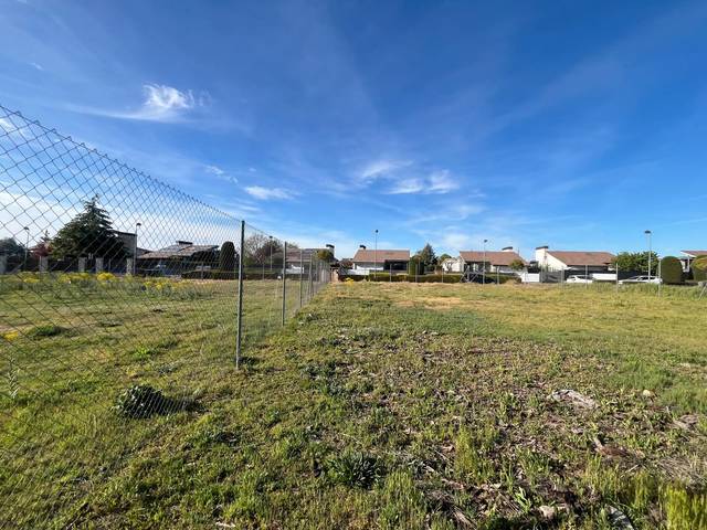 Terreno residencial en Venta en Calle Río Ebro, 736 en Aldeamayor de San Martín