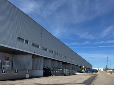 Nau industrial de lloguer a Avenida del Río Henares 38