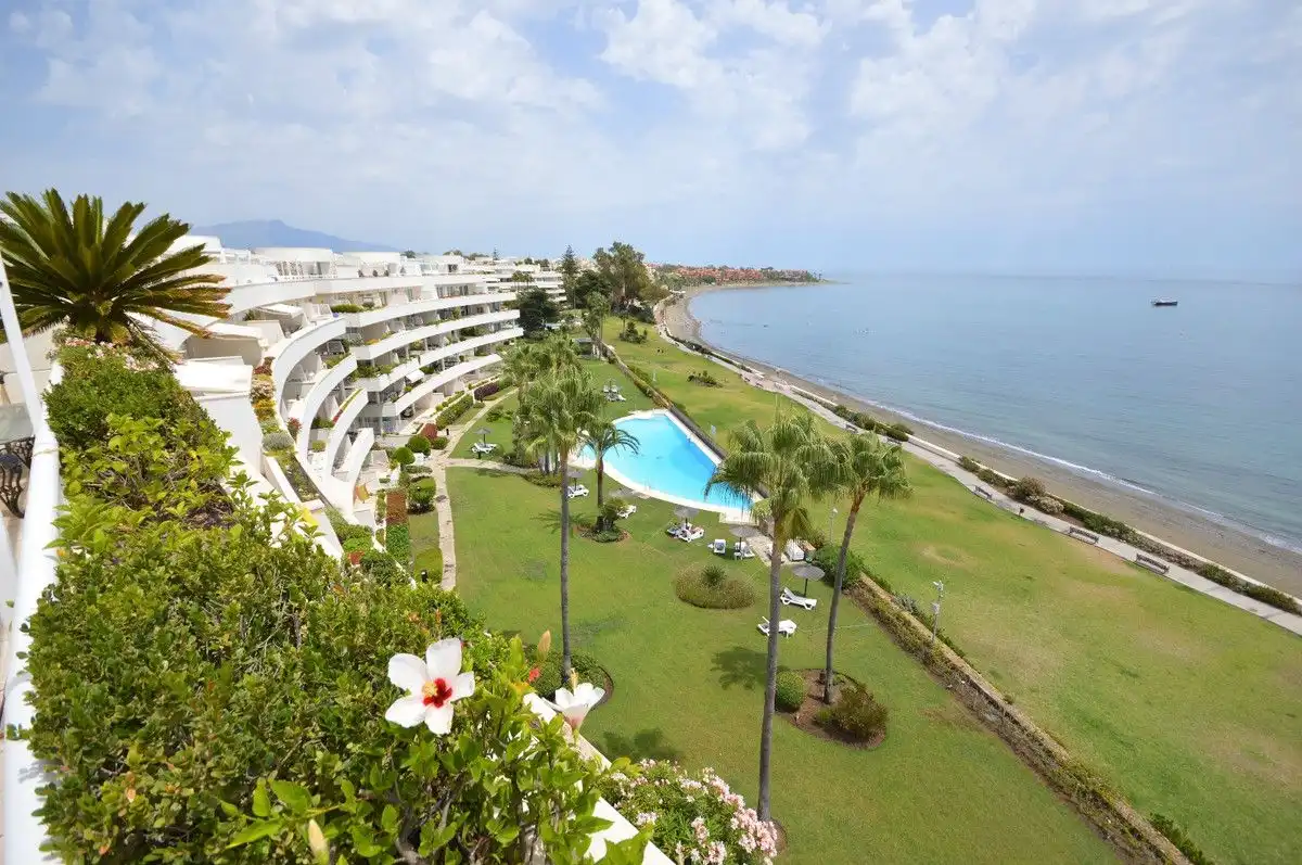 Ático con terraza en venta en Selwo