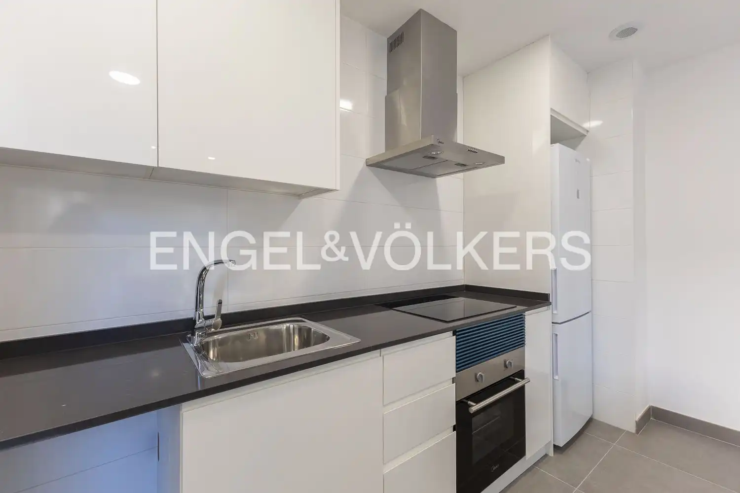 Kitchen of Flat for rent in Massanassa  with Air Conditioner, Heating and Storage room