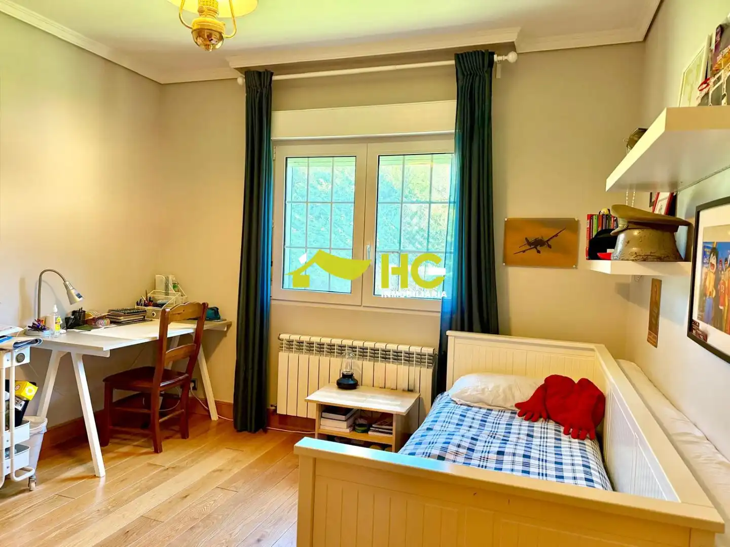 Habitación de Casa o chalet en venta en Villaviciosa de Odón con Aire acondicionado, Calefacción y Jardín privado