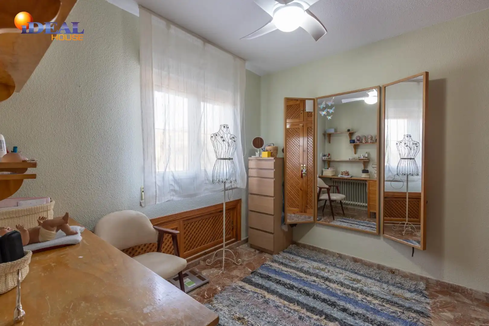 Villa mit Terrasse zum Verkauf in Calle Calle Borgoña, imagen 27