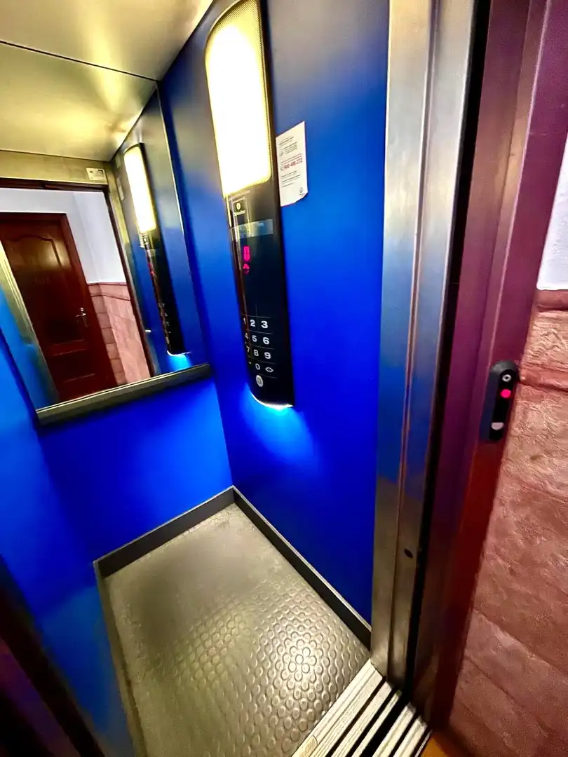 Piso en venta en Gijón  con Calefacción, Parquet y Terraza