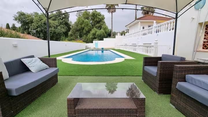 Terrace of House or chalet for sale in Sotogrande  with Air Conditioner, Private garden and Terrace
