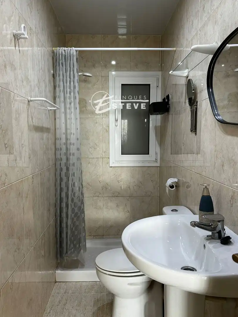 Badezimmer von Wohnung zum Verkauf in Calafell mit Terrasse und Abstellraum