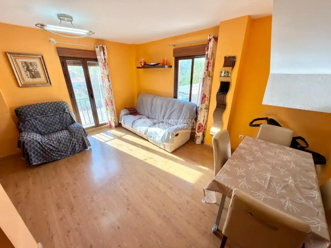 Flat for sale in Valdeaveruelo, imagen 2