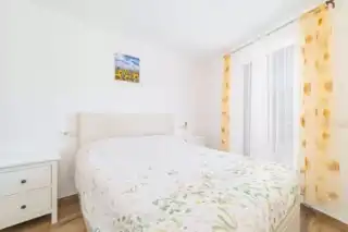Bedroom of Flat for sale in Palau-saverdera  with Air Conditioner, Private garden and Terrace