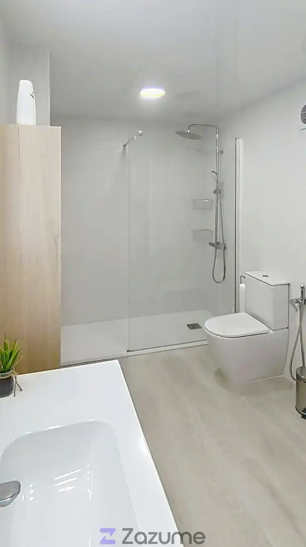 Badezimmer von Wohnung zur Miete in Constantí mit Klimaanlage, Parkett und Möbliert
